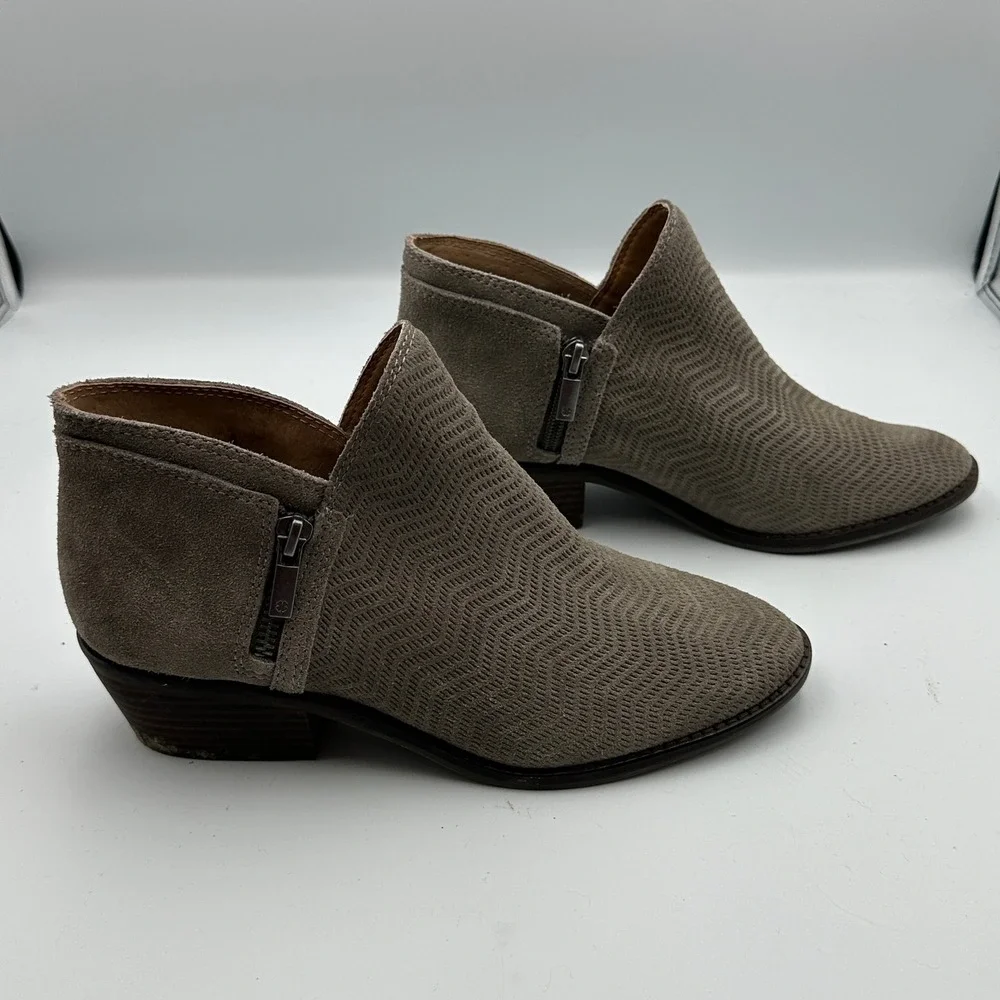 Lucky Brand Women's Suede Leather Gray Ankle Booties‎ Chevron Pattern Size 7.5M